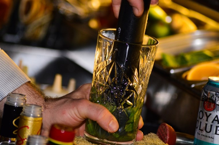 Guest Bartending: Olivier Jacob